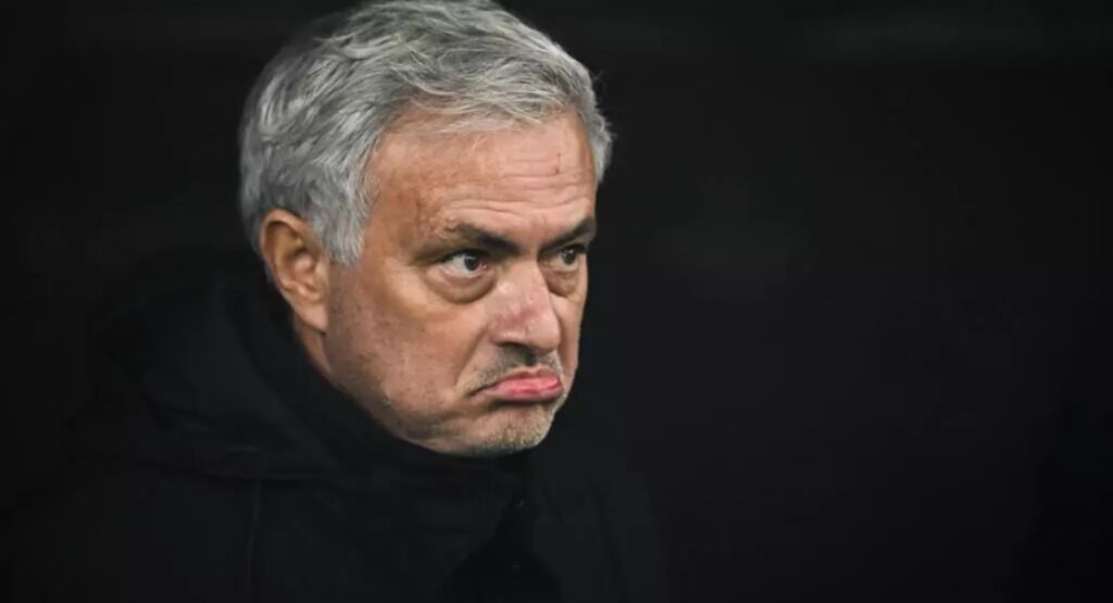 El Benfica admite conversaciones para fichar a Mourinho - AlbertoNews