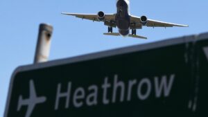 El aeropuerto londinense de Heathrow cierra por el registro de una de sus terminales | elperiodico.com