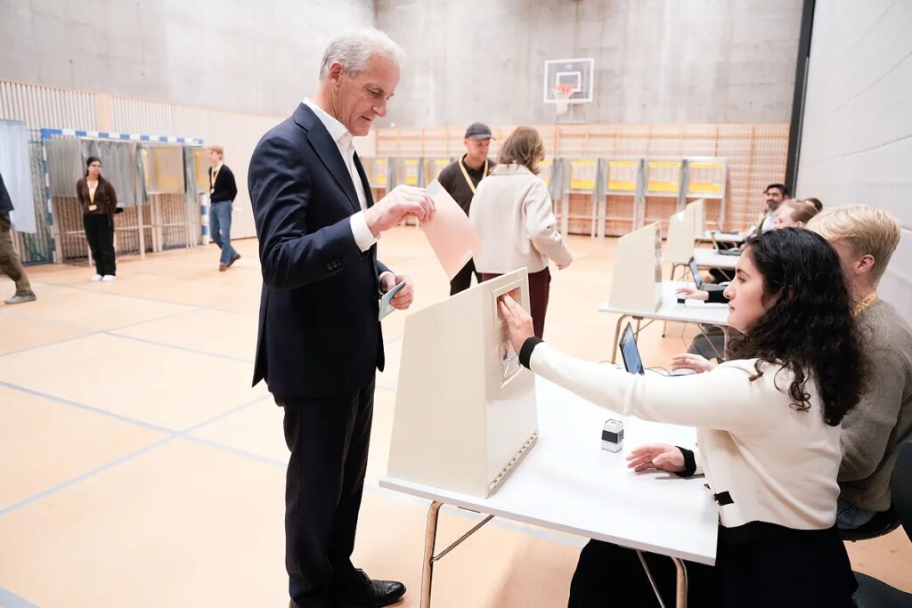 El bloque gubernamental de centroizquierda gana las elecciones noruegas