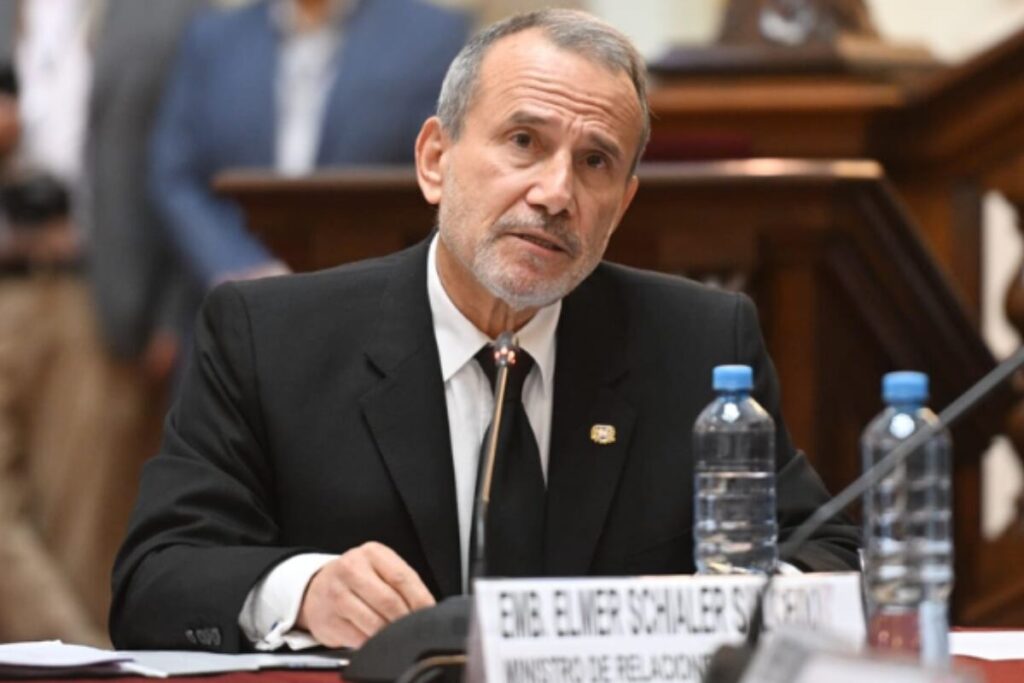 El canciller de Perú apoya que se declare "organización terrorista" al Cartel de los Soles - AlbertoNews