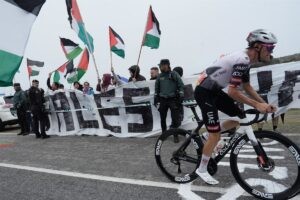 El juez de la AN inadmite la denuncia por el boicot a Israel en La Vuelta por falta de competencia | europapress.es