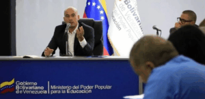 El ministro de Educación Héctor Rodríguez propuso debate nacional para eliminar las tareas escolares