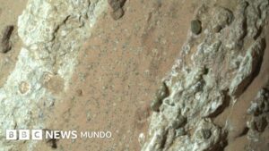 Encuentran posibles señales de vida pasada en Marte en rocas con «manchas de leopardo»