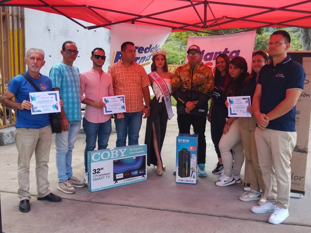 Entregan premios a ganadores del desfile de la Feria de la Consolación – Diario La Nación