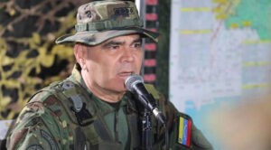 FANB supervisa movimientos de tropas americanas en aguas del Caribe