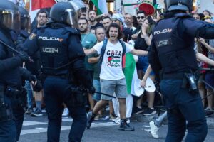Feijóo denuncia que el Gobierno «ha permitido e inducido la no finalización de La Vuelta» y Sánchez «estará orgulloso» | europapress.es