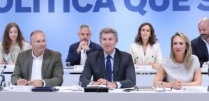 Feijóo reúne a la plana mayor del PP para implicar a todo el partido en el «ataque» a Sánchez y «preparar el cambio» | europapress.es