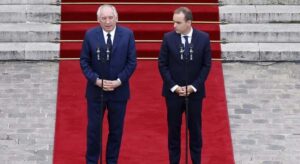 Francia grava a los más ricos y pretende recaudar 20.000 millones de euros