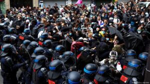 Francia reporta numerosos bloqueos en medio de protestas – DW – 10/09/2025