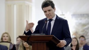 GUERRA EN UCRANIA | Dos cazas rumanos despegan ante la entrada de un dron | elperiodico.com