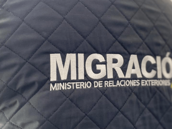 Gobierno Nacional anunció bonos para funcionarios de Migración Colombia | Gobierno | Economía