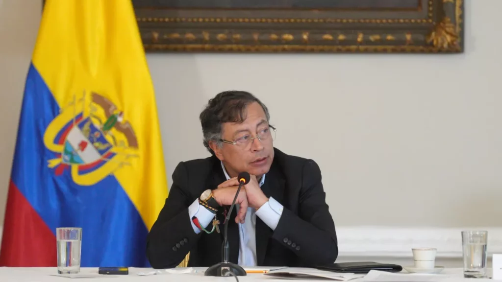 Gustavo Petro anuncia fin del contrato de Canal 1