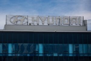 Hyundai invertirá 2 mil 700 millones de dólares en planta de EE.UU. que sufrió redada migratoria