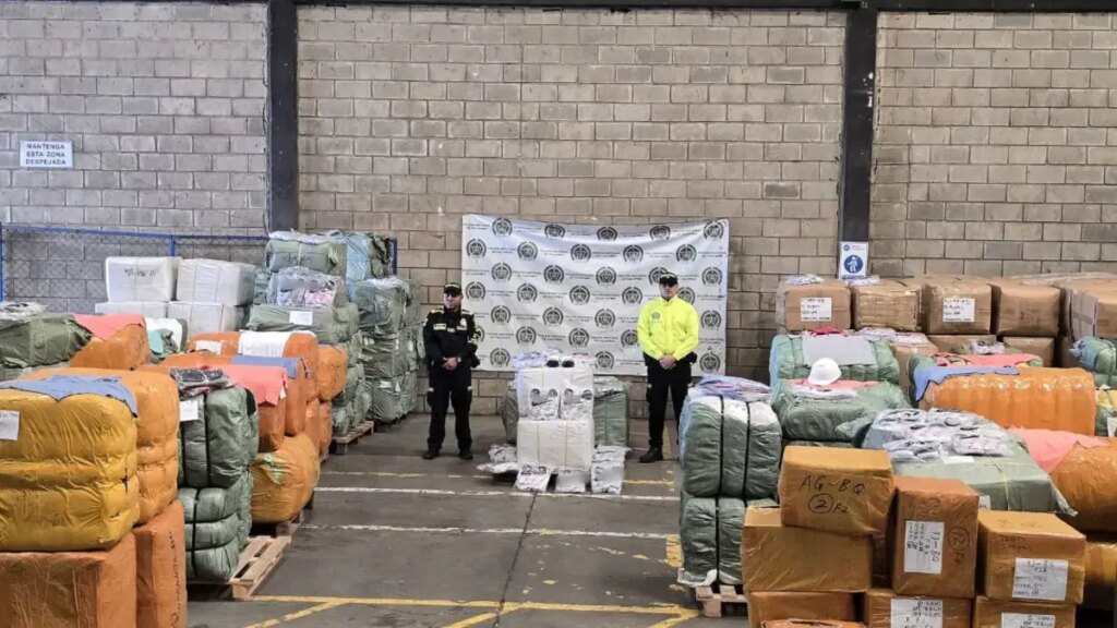 Incautan contenedor con 79.683 unidades de contrabando en el puerto de Barranquilla