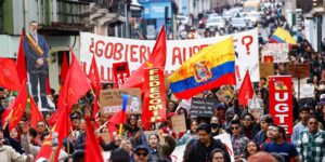 Indígenas de Ecuador inician un paro indefinido por la retirada del subsidio al diésel
