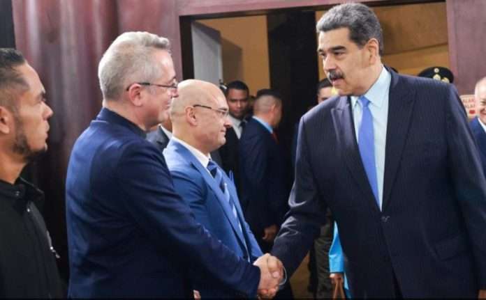 Instalan Consejo Nacional por la Soberanía y Paz
