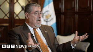«Interpretan como debilidad mi compromiso con la democracia»: entrevista a Bernardo Arévalo, presidente de Guatemala