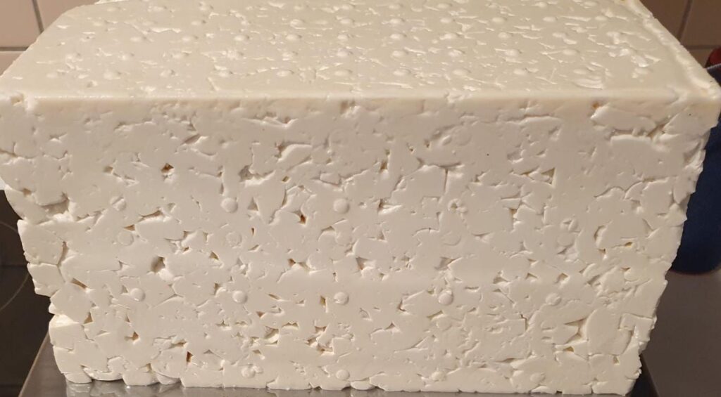 Inundaciones en Barinas provocaron aumento en el precio del queso llanero