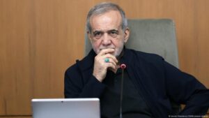Irán cesará cooperación con OIEA si se restablecen sanciones – DW – 21/09/2025