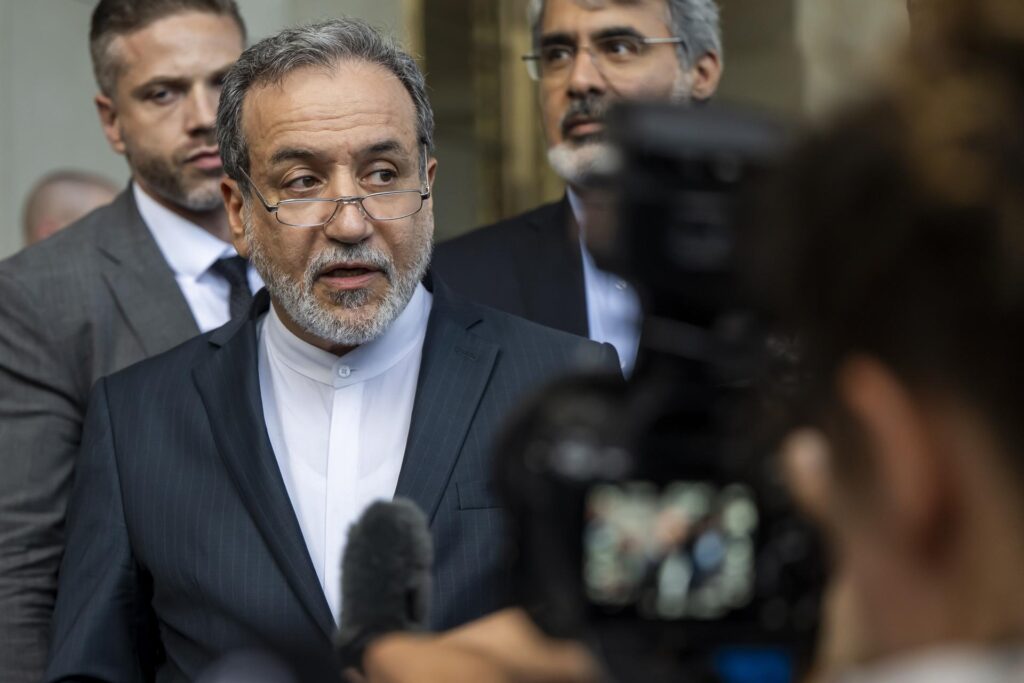 Irán presenta una propuesta nuclear «justa y equilibrada» a las potencias europeas - AlbertoNews