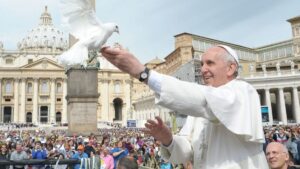 Italia propone un nuevo día festivo en conmemoración al papa Francisco