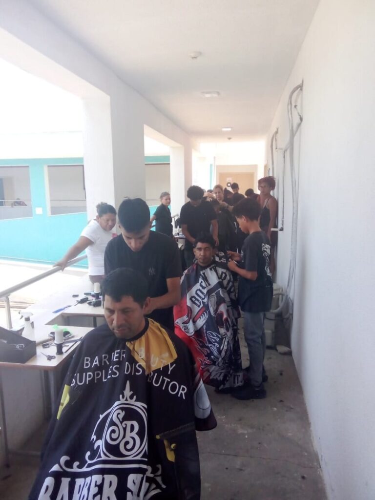 Jornada comunitaria en el urbanismo Hugo Chávez