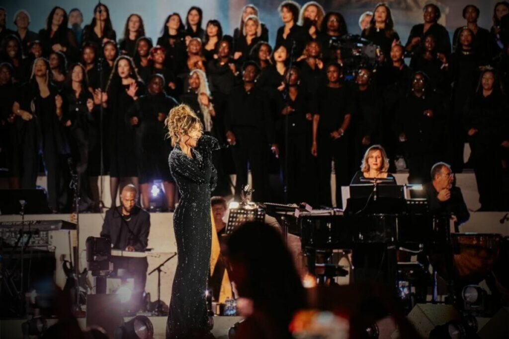Karol G canta por la fraternidad en un memorable macroconcierto en el Vaticano