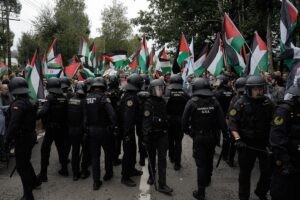 La AN abre diligencias tras la denuncia por odio a los responsables del boicot a Israel en La Vuelta | europapress.es
