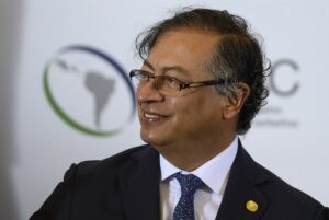 La CELAC convoca una reunión de urgencia este lunes ante el despliegue militar de EEUU en aguas del Caribe | europapress.es