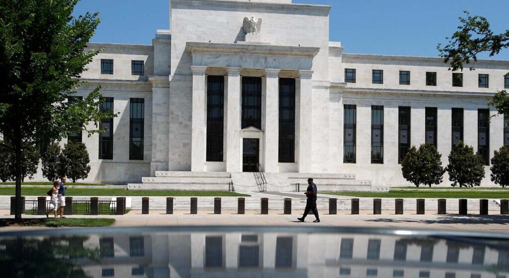 La Fed se ajusta al ritmo que pide el mercado para bajar tipos con su 'dot plot'