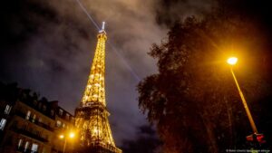 La economía francesa juega con fuego y empieza a quemarse – DW – 08/09/2025