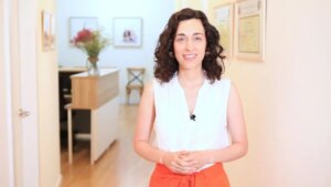 La solución de la nutricionista Júlia Farré para que la lechuga de bolsa no se estropeé pronto: «Va a coger humedad»
