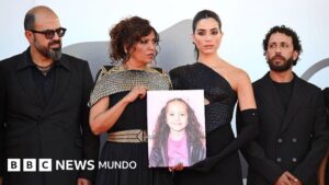 «La voz de Hind Rajab», la película sobre la agónica muerte de una niña palestina en Gaza que recibió una ovación de casi media hora en el Festival de Venecia