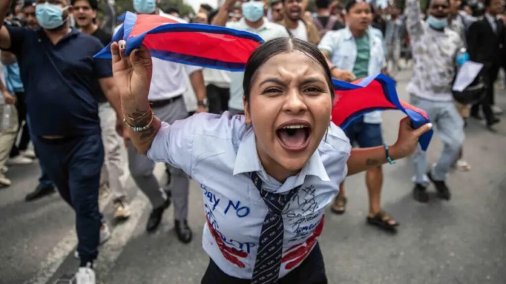 Las protestas por la prohibición de las redes sociales y contra la corrupción en Nepal que hicieron caer al primer ministro