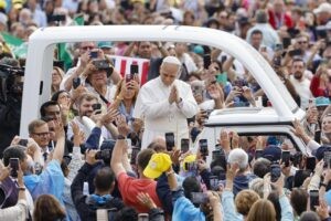 León XIV pide rezar por «los niños de Ucrania, Gaza» y otros conflictos