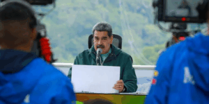 ‘Los faraones que se creyeron dioses recibieron las doce plagas’
