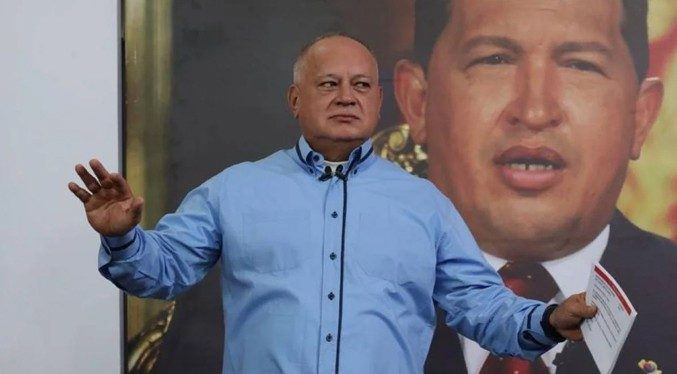 "Los que crean que en un ataque la revolución se acaba en dos días están errados", advierte Cabello