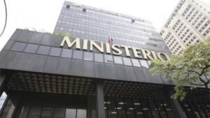 MP procesa a 570 funcionarios en operación anticorrupción