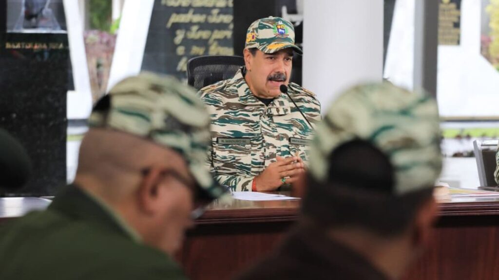 Maduro, en tres y dos, le tuvo que pedir a Trump que abandone su política de "cambio de régimen"