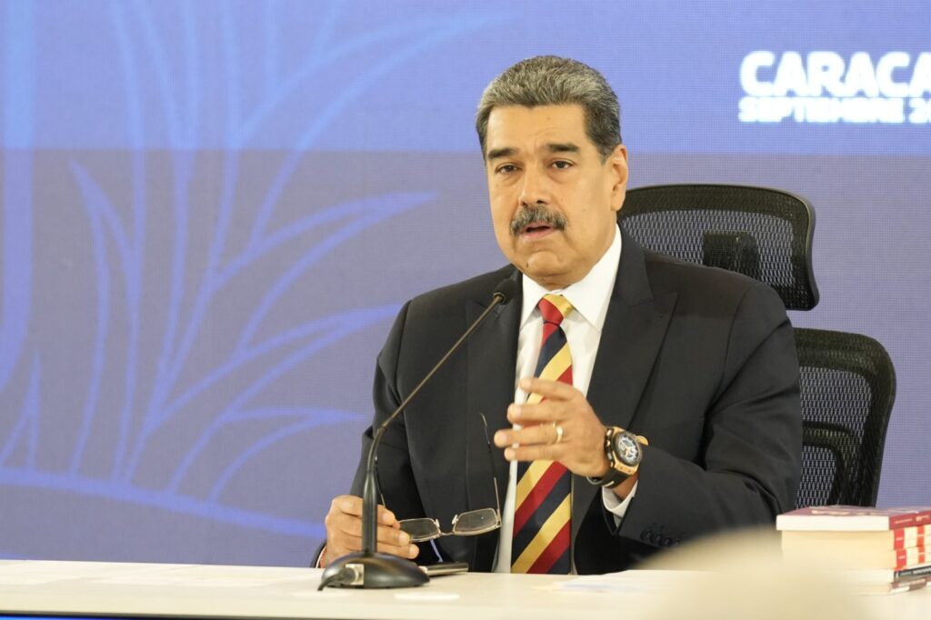 Maduro intentó en rueda de prensa "limpiar su imagen" ante medios internacionales