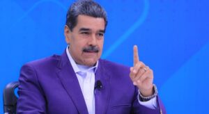 Maduro propone a la CELAC una reunión de emergencia por la paz