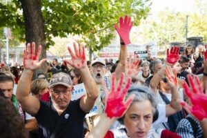 Manifestantes se concentran frente a la Embajada de Israel en Madrid en apoyo a la flotilla que va hacia Gaza | europapress.es