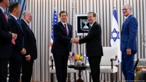 Marco Rubio en Israel insta a Qatar a seguir su rol mediador – DW – 15/09/2025