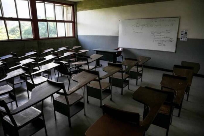 Más del 80 % de los docentes en Caracas no se reincorporó esta semana a las aulas, según gremio