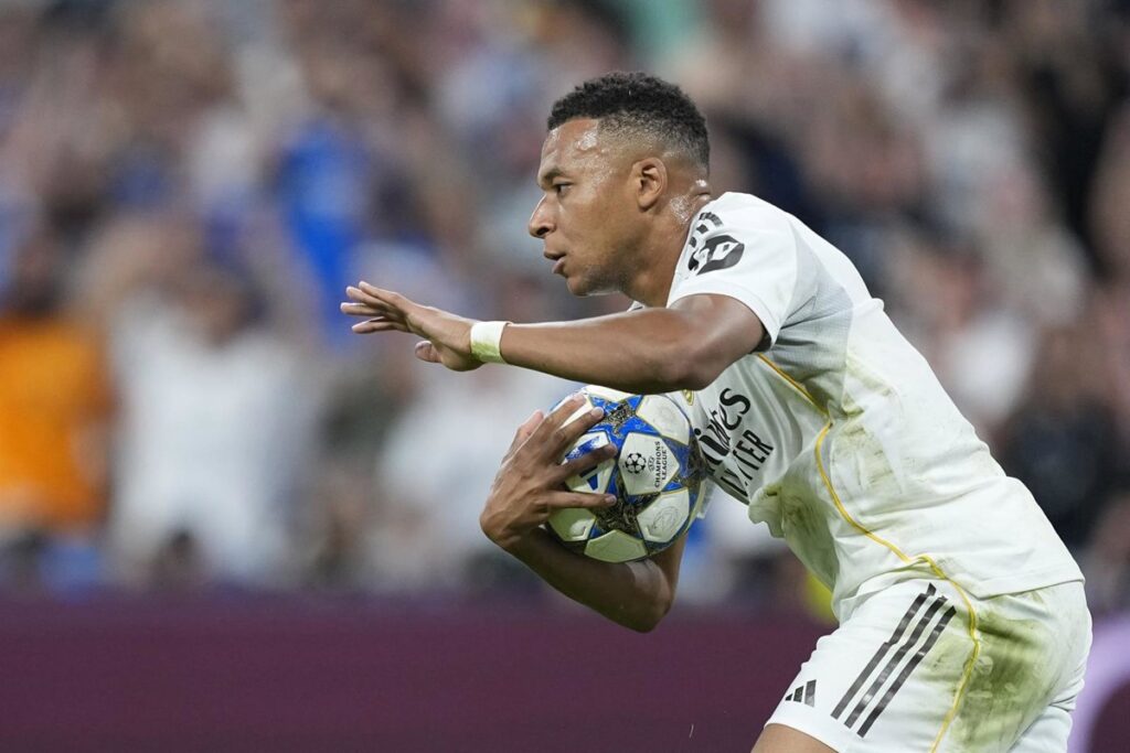 Mbappé evita un primer susto del Real Madrid en Champions