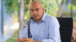 Ministro reitera que clases inician el lunes 15 de septiembre