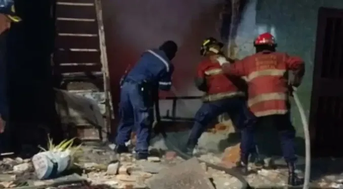 Mujer queda herida por epxlosión de bombona de gas en Caracas
