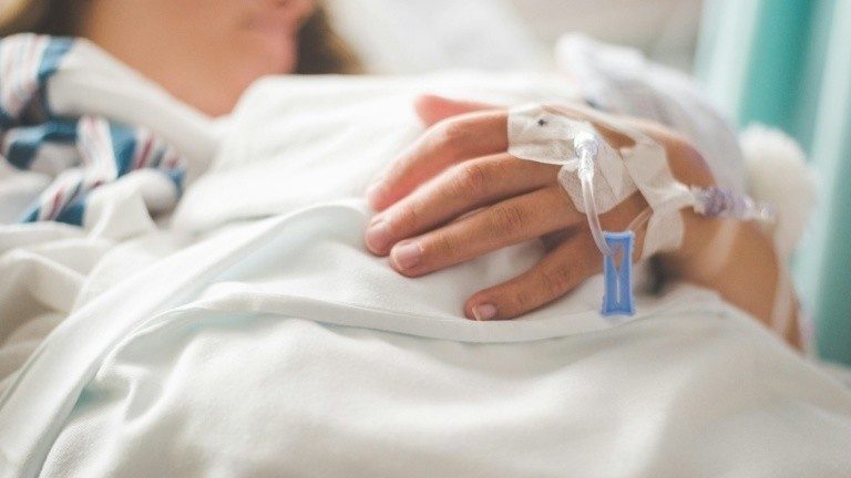 Murió por tres minutos, volvió a la vida y reveló los extraños episodios que enfrenta como secuelas