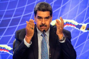Nicolás Maduro advierte «período de lucha armada» de concretarse agresiones de EEUU