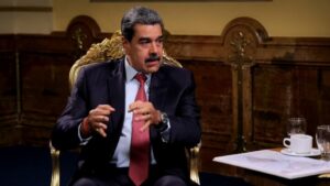 Nicolás Maduro le salió con cuentos a Rafael Correa sobre la ofensiva de EEUU contra el Cartel de los Soles